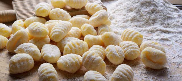 Aula de cozinha italiana com almoço