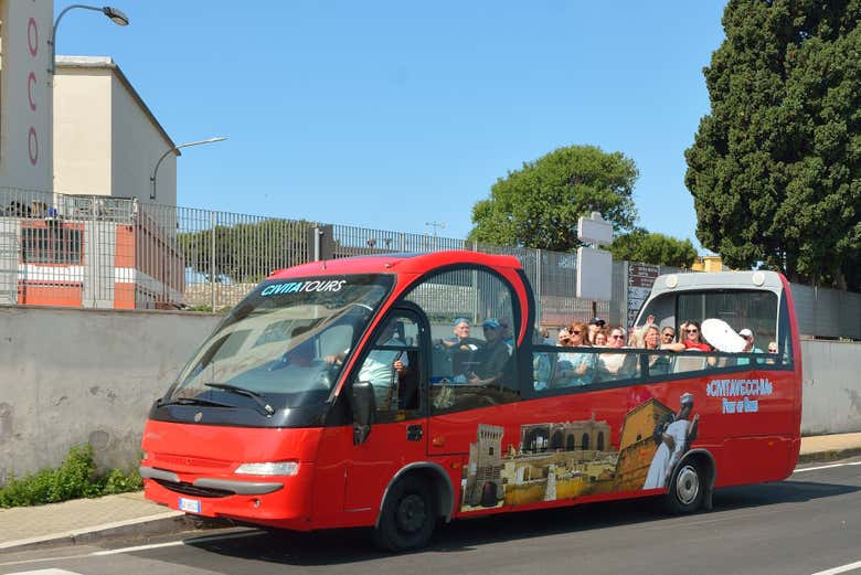 foto del bus con la guía