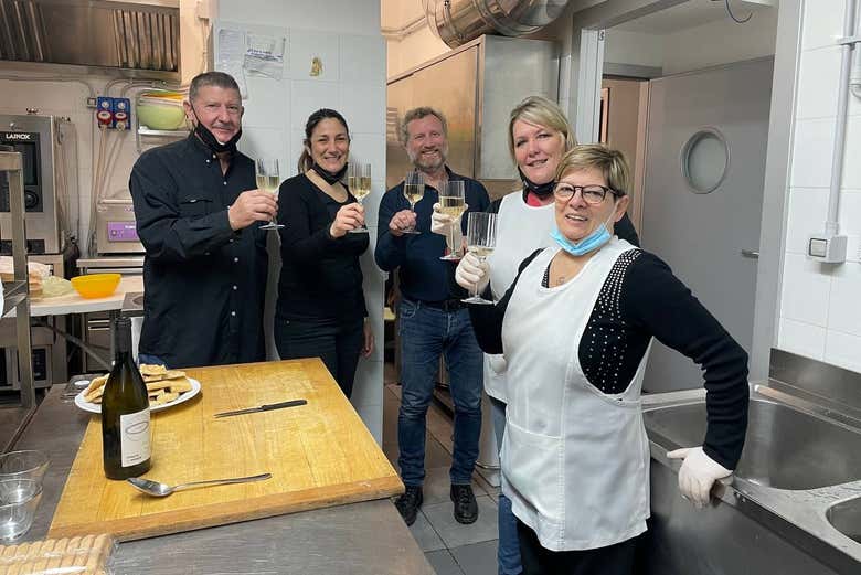 Toast pendant le cours de cuisine