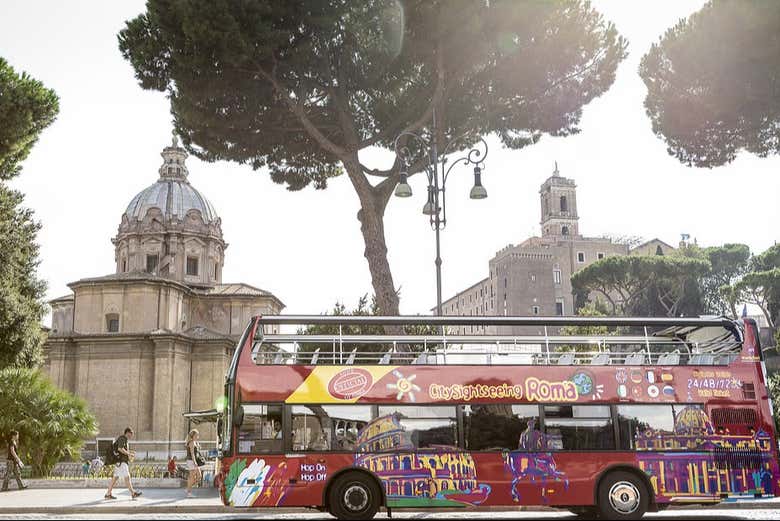 Un des arrêts du bus touristique de Rome