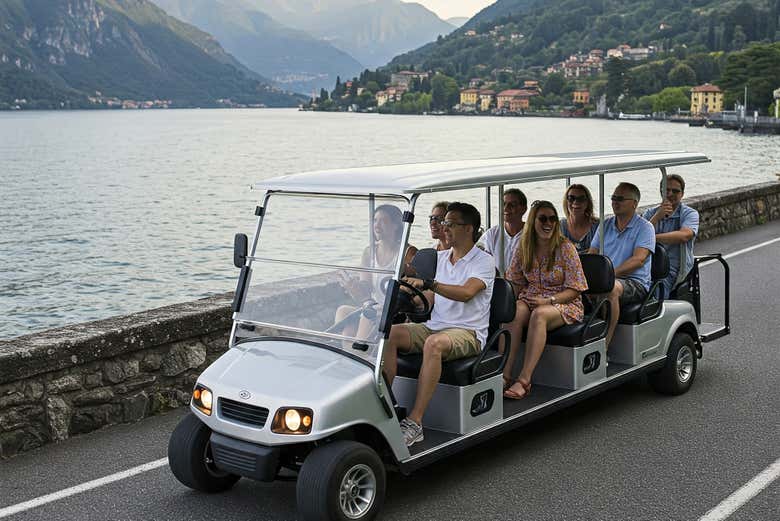 Recorriendo Como en un carrito de golf