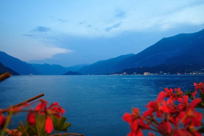 Admirando el lago de Como