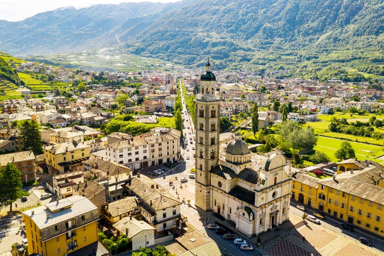 Vue panoramique de Tirano