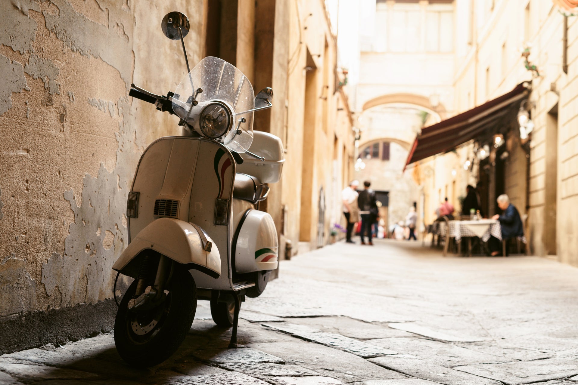 Electric Vespa Rental with Audio Guide