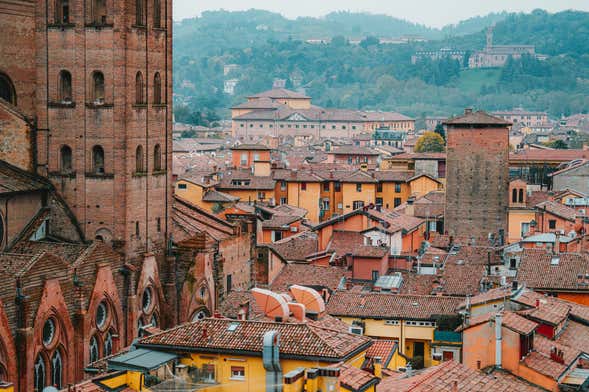 Excursion à Bologne en train + Cours de cuisine italienne