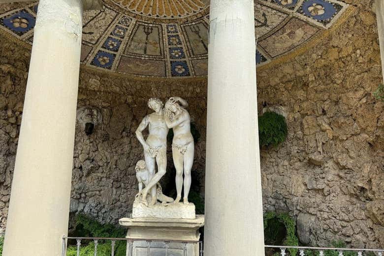 Scultura di Adamo ed Eva al Giardino di Boboli