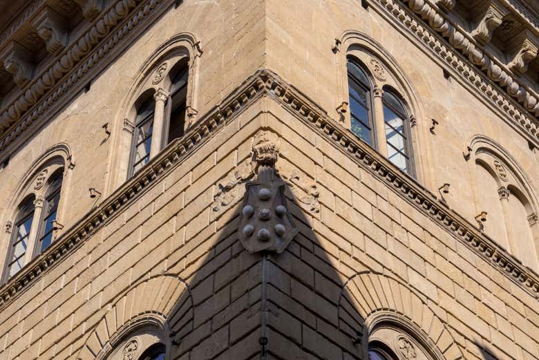 Admirez le palais Medici-Riccardi