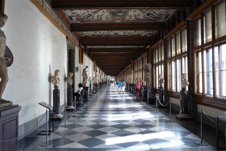 Interior de la Galería Uffizi