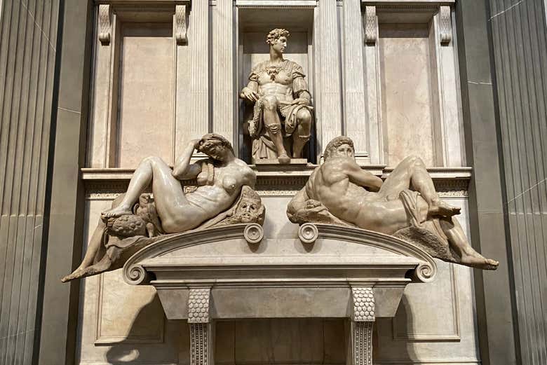 Túmulo de Giuliano di Lorenzo de Médici