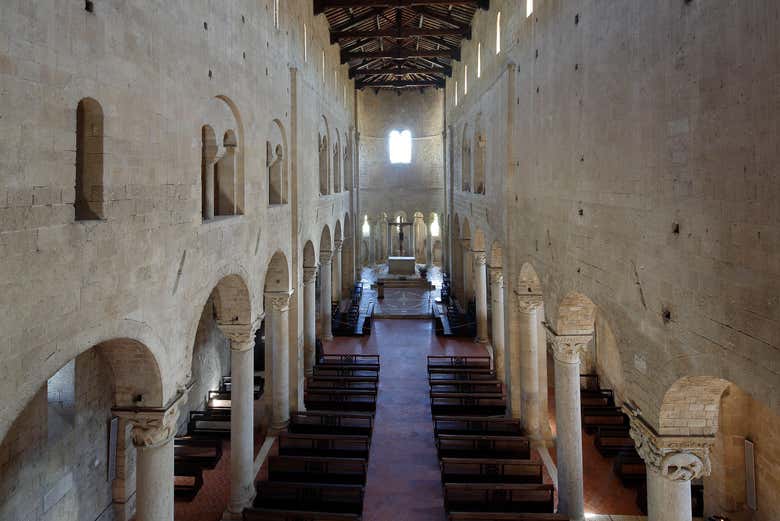 Interior de la Abadía de Sant'Antimo