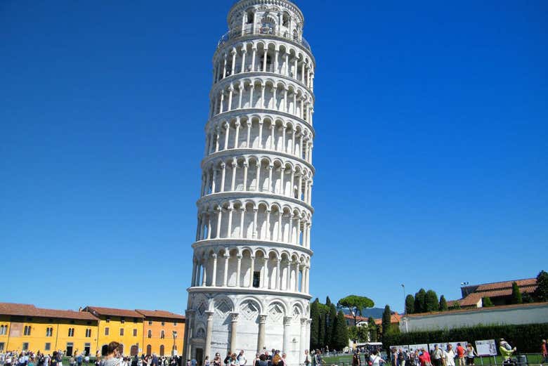 Pnaorámica de la Torre de Pisa