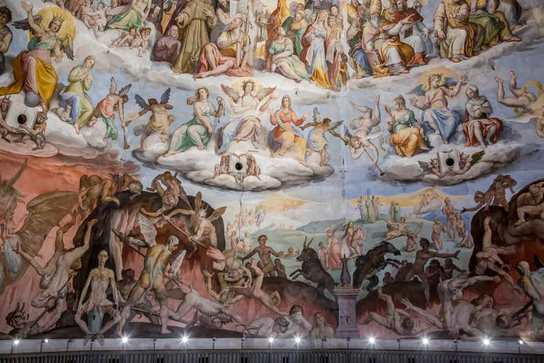 Frescos en el interior de la cúpula