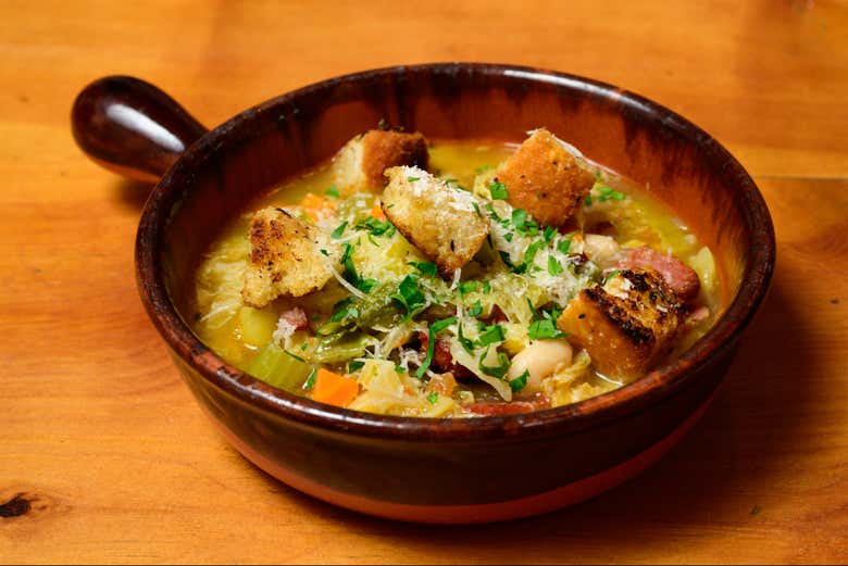 Un piato di ribollita