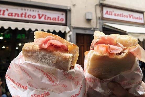 A famosa schiacciata de All'Antico Vinaio. 