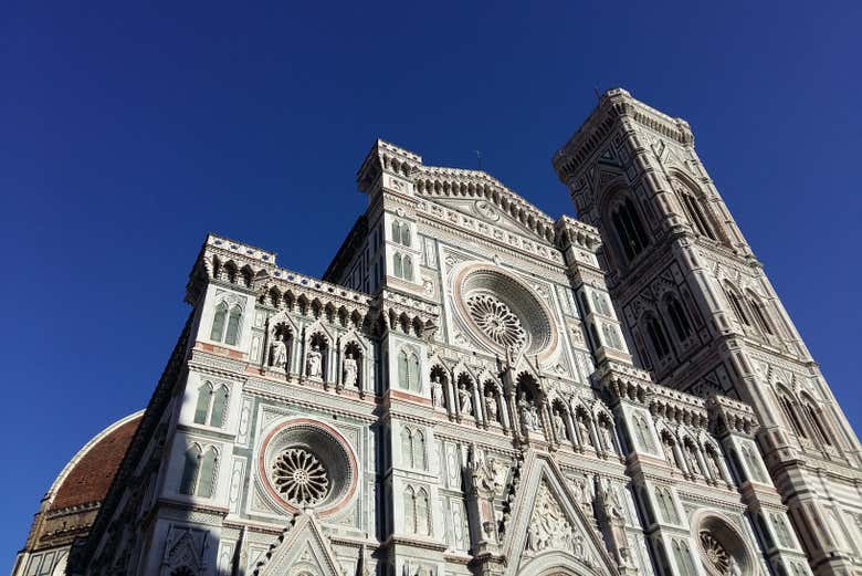 La façade de la Cathédrale Notre-Dame de la Fleur