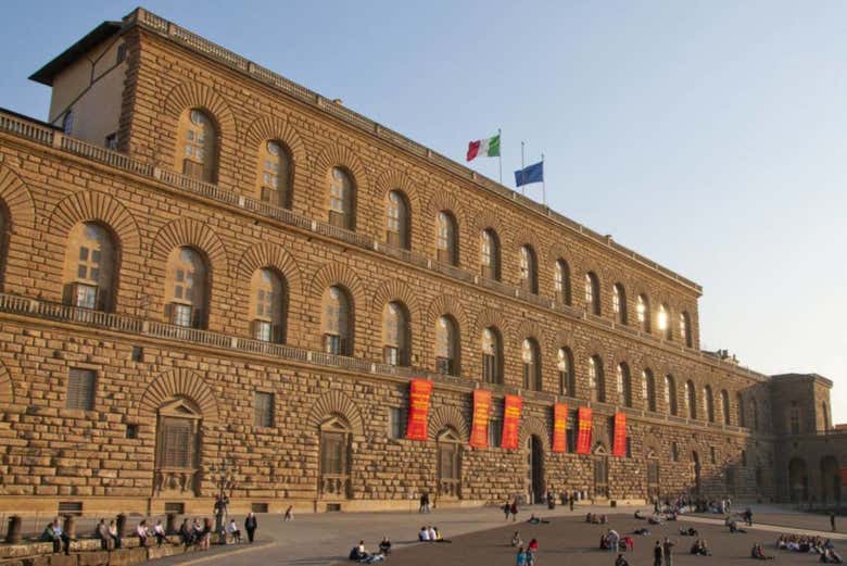 Vista frontal del Palacio Pitti