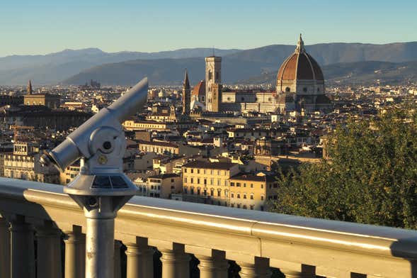 Subida a pie al Piazzale Michelangelo