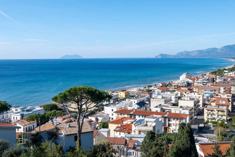 Vue sur la mer depuis Sperlonga