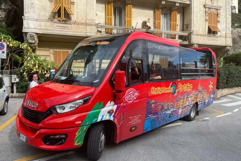 Ônibus com destino a Portofino