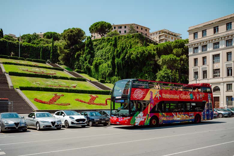 Alla scoperta di Genova in autobus turistico