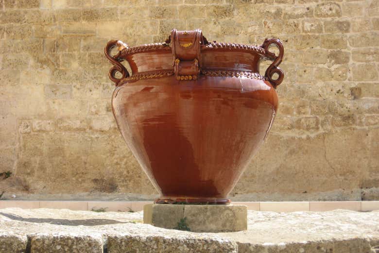 Anfora in ceramica