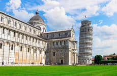 Escursione libera a Pisa e Lucca