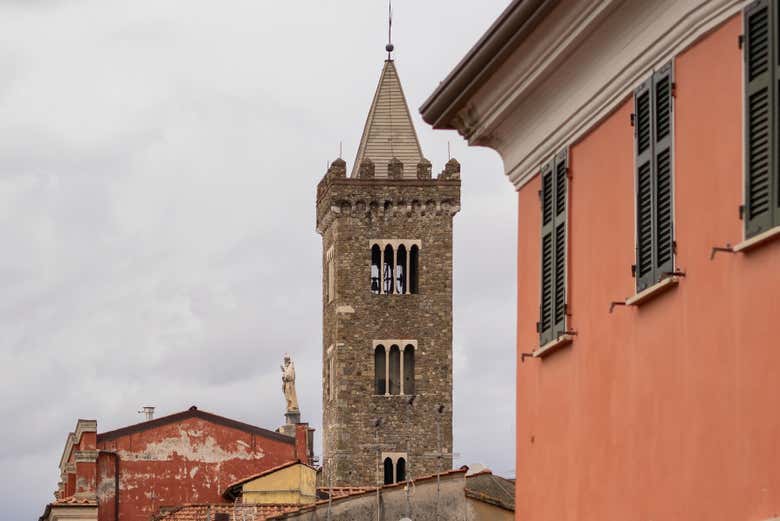 Tour ancienne à Sarzana