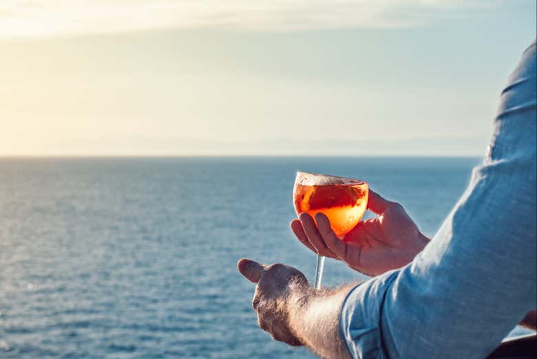Aperol Spritz avec vue sur la mer