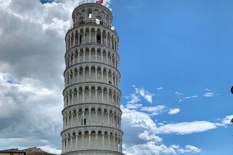 See the iconic Leaning Tower of Pisa!
