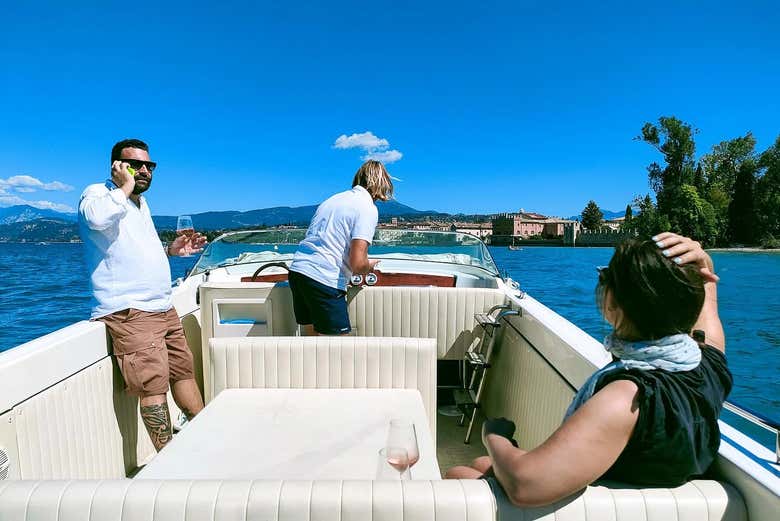 Giro in barca privata sul Lago di Garda