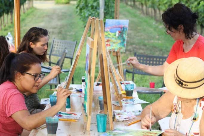 Taller de pintura entre viñedos
