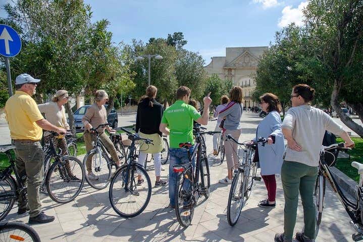 Découvrez l'histoire de Lecce à vélo