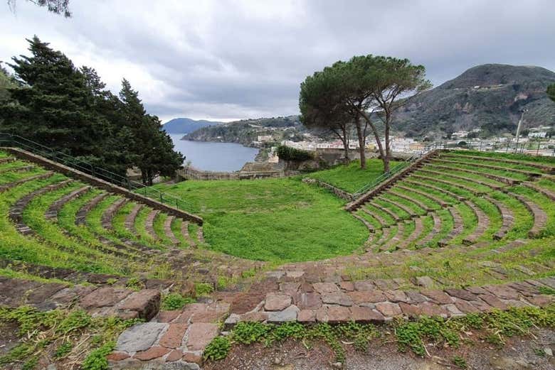 Reconstruction d'un théâtre grec à Lipari