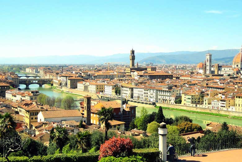 Panoramica di Firenze e dell'Arno