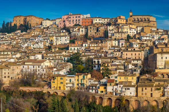 Visita a una cantina sulle colline pescaresi con degustazione