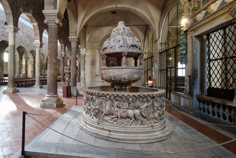 Il fonte battesimale della chiesa