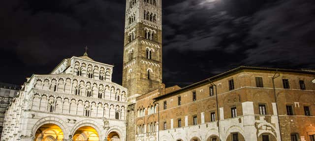 Tour nocturno por Lucca