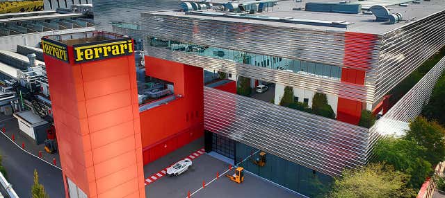 Billet pour le musée Ferrari + Bus panoramique sur le circuit de Fiorano