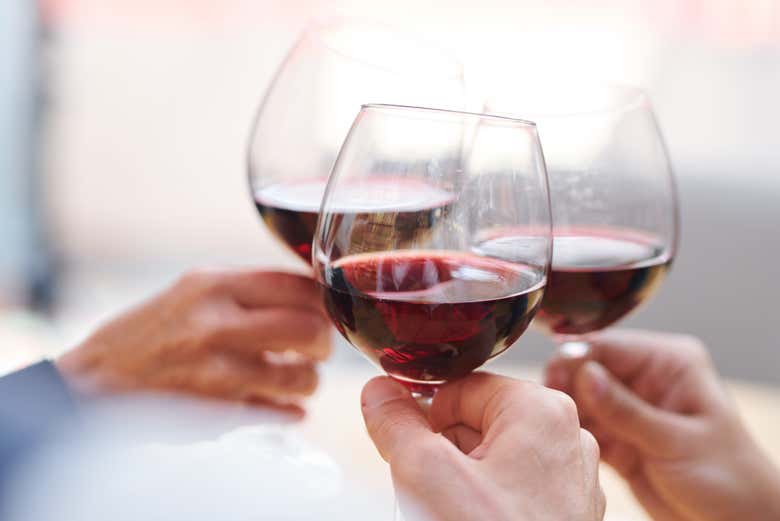 Un brindis con buen vino