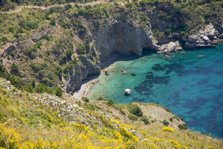 Paisajes de la bahía de Ieranto