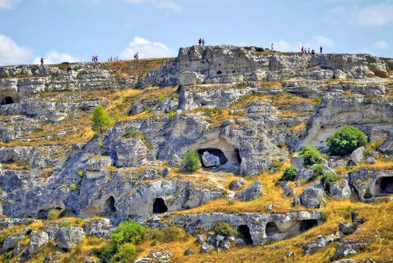 Grutas excavadas en la roca