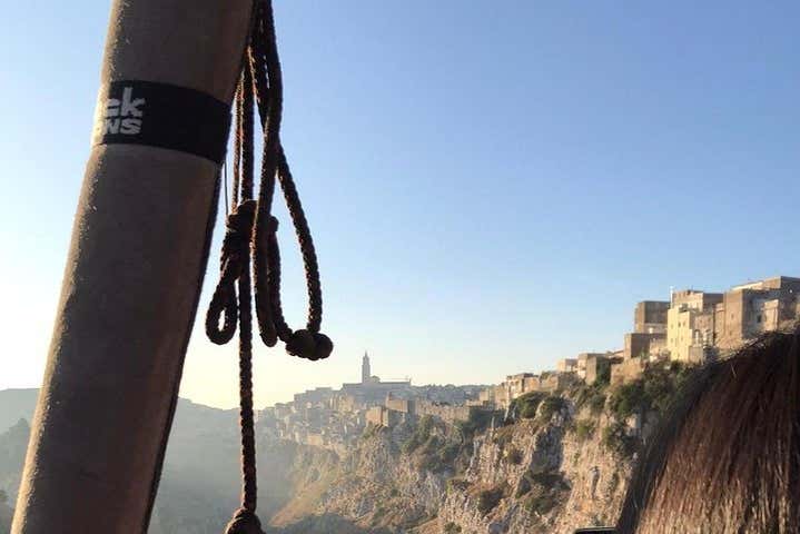 Admirando las vistas desde el globo