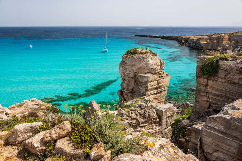Cala rossa a Favignana