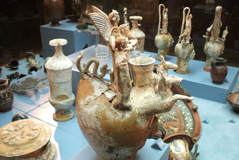 Anfore e reperti del Museo archeologico di Melfi