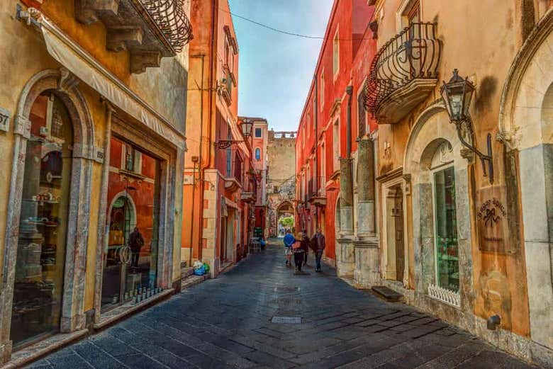 Via romana di Taormina