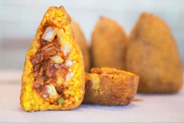 Un arancino di carne