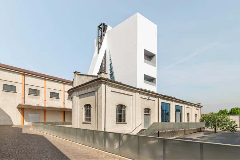 No dejéis de visitar la Fundación Prada de Milán
