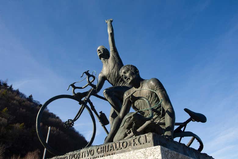 Homenajes a ciclistas 