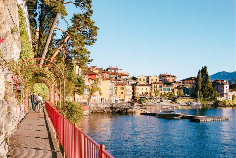 Descobrindo o "Passeggiata degli Innamorati" em Varenna