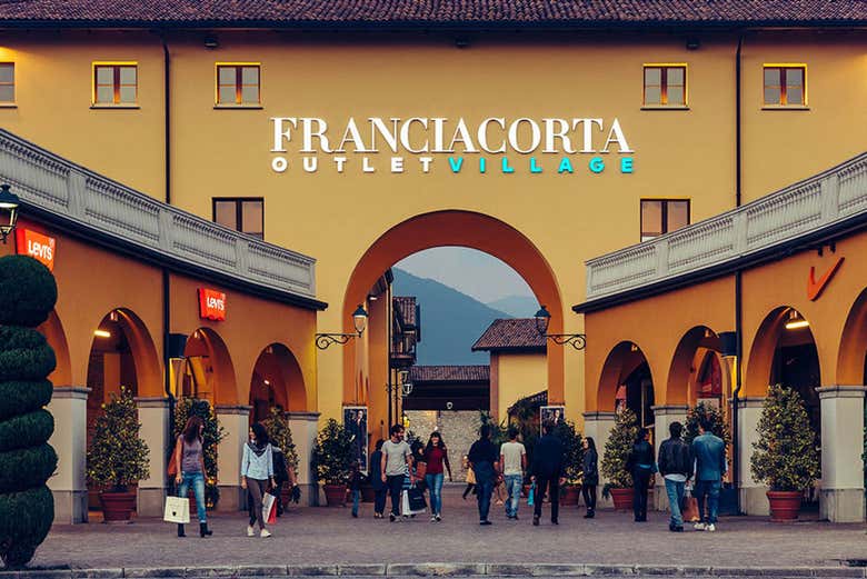 Entrada del Franciacorta Outlet Village
